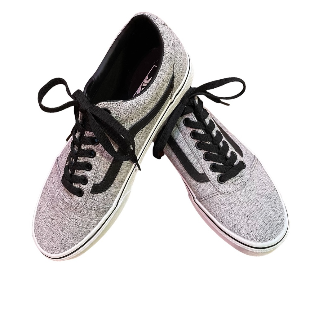 VANS WARD NWOT TEXTILE LOW TOP LACE UP FASHION SHOE GREY MEN SIZE 8/ WOMENS 9.5